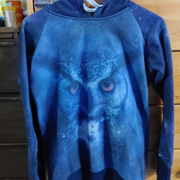 Sweaters - Pullover hoodie